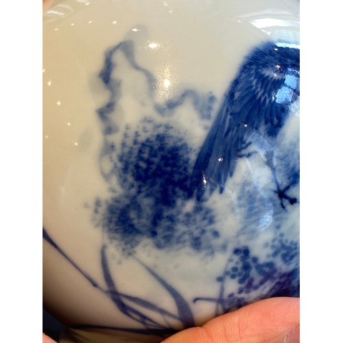 158 - A Chinese blue and white 'Wang Bu' vase, Yongzheng mark, 20th C.H.: 20 cm
 
 Condition: (UV-checked)... 