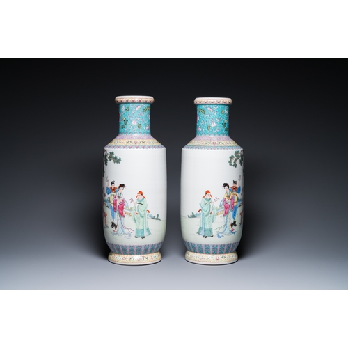 166 - A pair of Chinese famille rose rouleau vases, Qianlong mark, RepublicH.: 61,5 cm