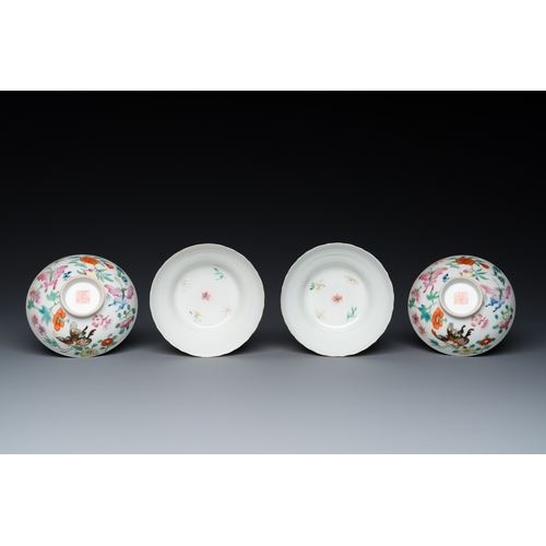 167 - A pair of Chinese famille rose 'butterfly' bowls and covers, Jiaqing mark, 19th C.Dia.: 11 cm - H.: ... 