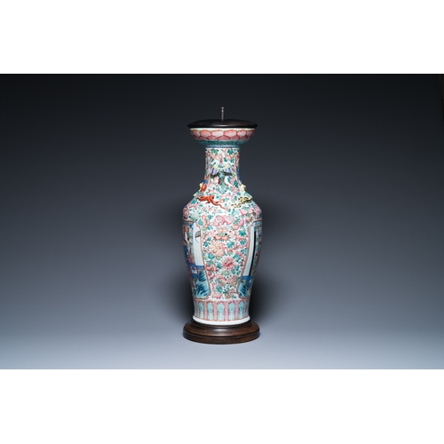 173 - A Chinese famille rose vase with phoenix-shaped handles, 19th C.H.: 74 cm (incl. stand and mount) H.... 