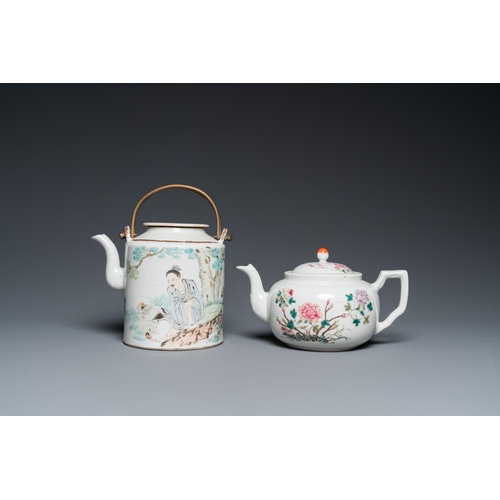 190 - A Chinese qianjiang cai teapot signed Lin Jinshan æè¬¹å and dated 1887 and a famille rose teapot... 