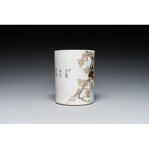 193 - A Chinese qianjiang cai brush pot, signed Yu Han ä½ç¿°, dated 1928H.: 14,5 cm