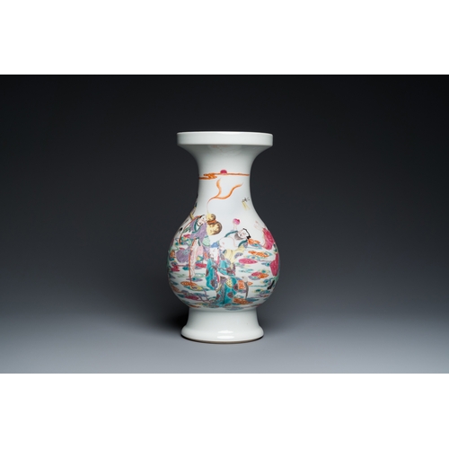 197 - A Chinese famille rose Yongzheng-style vase, 20th C.H.: 45 cm