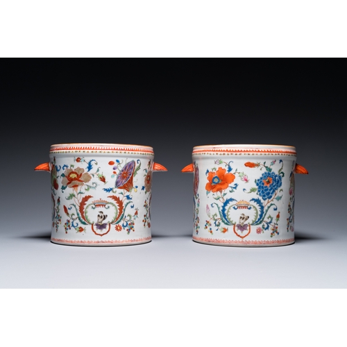 251 - A pair of Chinese famille rose 'Pompadour' wine coolers, QianlongL.: 25 cm - H.: 19 cm
Ref.: Bonhams... 