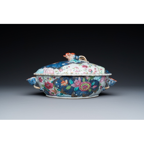 205 - A large Chinese famille rose 'tobacco leaf' tureen and cover on stand, QianlongL.: 31 cm (the stand)... 