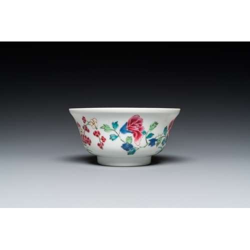 229 - A Chinese famille rose semi-eggshell bowl with two quails, YongzhengDia.: 12 cm - H.: 6 cm... 