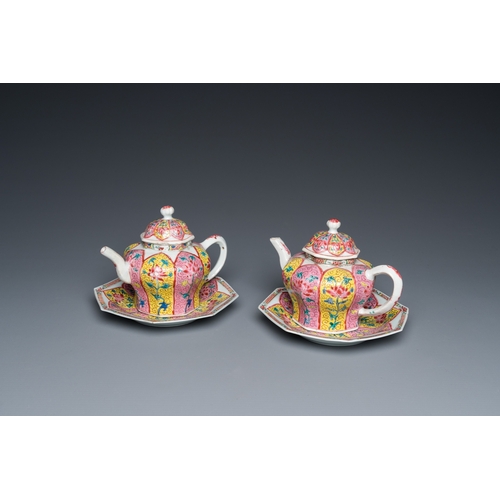 230 - A pair of Chinese octagonal famille rose teapots on stands, YongzhengL.: 14,5 cm (the stands)L.: 15 ... 