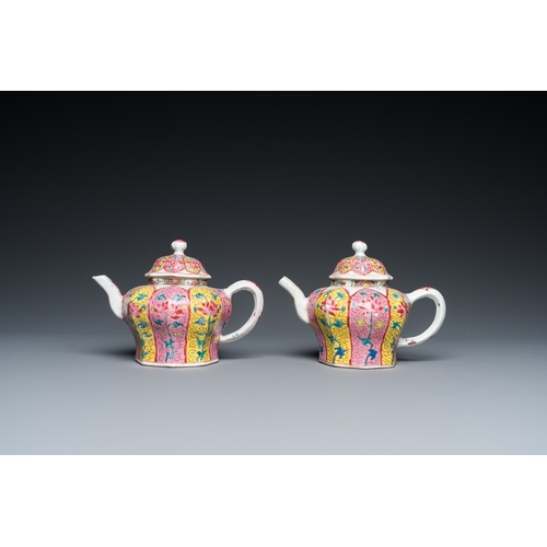 230 - A pair of Chinese octagonal famille rose teapots on stands, YongzhengL.: 14,5 cm (the stands)L.: 15 ... 