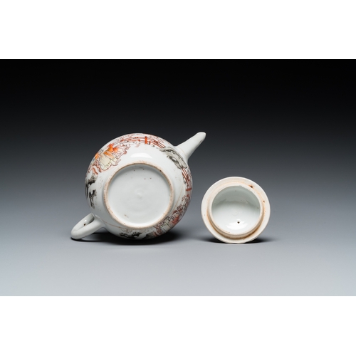 244 - A fine Chinese famille rose teapot and cover, YongzhengL.: 16,5 cm - H.: 11,5 cm