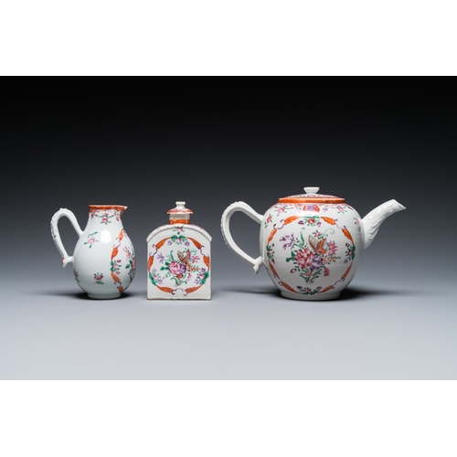 276 - A Chinese famille rose 20-piece tea service with floral design, QianlongDia.: 20,5 cm (the plate)H.:... 