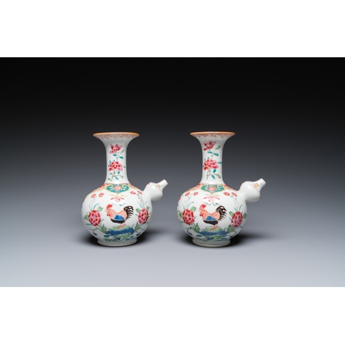 279 - A pair of Chinese famille rose 'rooster' kendis, QianlongH.: 17 cm