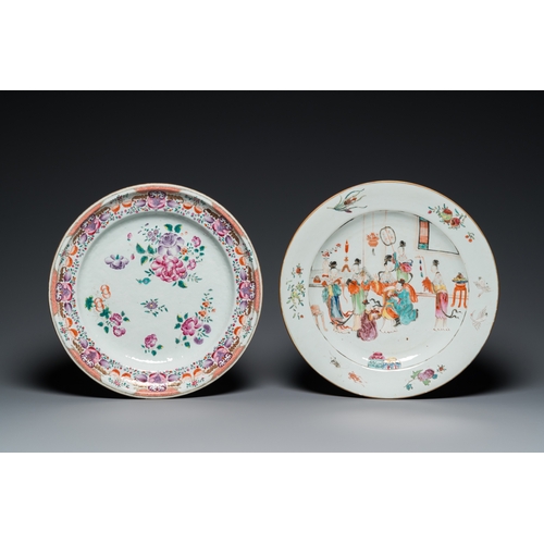 328 - Three Chinese famille rose dishes and two bowls, Qianlong and laterDia.: 26 cm - H.: 11,5 cm (the la... 