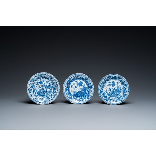 332 - Twelve Chinese blue, white and famille rose cups and saucers, Kangxi/YongzhengDia.: 13,5 cm (the lar... 