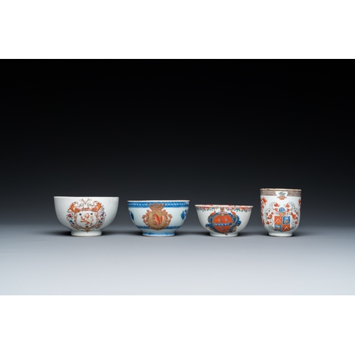 334 - A varied collection of Chinese export porcelain, QianlongL.: 21,5 cm (the plate)Dia.: 13 cm (the arm... 