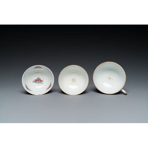 335 - Three Chinese export porcelain cups and saucers, QianlongDia.: 13,5 cm (the largest saucer) Dia.: 10... 