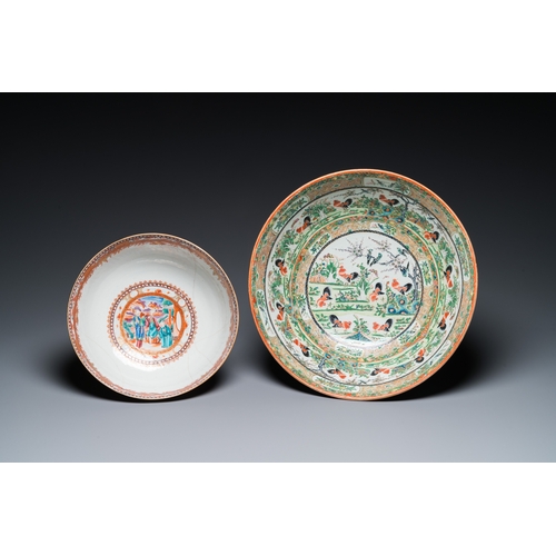 347 - Two Chinese Canton famille rose bowls, a vase and a gilt-lacquered box, Qianlong and laterDia.: 40 c... 