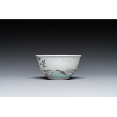 351 - A Chinese grisaille cup and saucer with Lan Caihe, YongzhengDia.: 11,5 cm (the saucer) Dia.: 7,5 cm ... 