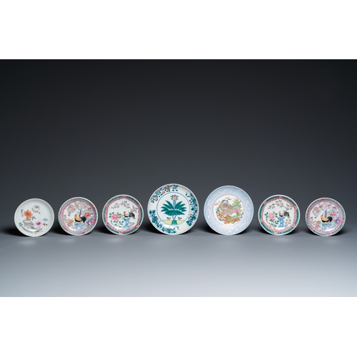 357 - A varied collection of Chinese plates, cups and saucers, Kangxi and laterDia.: 15,5 cm (the largest ... 