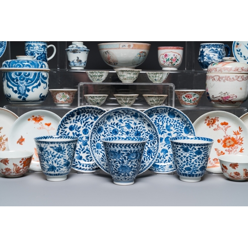 363 - A varied collection of Chinese porcelain, Kangxi and laterDia.: 16 cm (the plate) Dia.: 14,5 cm - H.... 