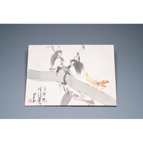 382 - Chinese school: An album of twelve paintings with signatures of celebrities, a.o. Zhao Shaoang è¶å°... 