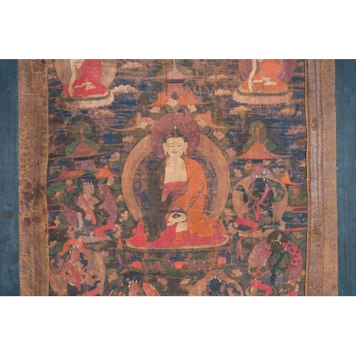 445 - A thangka depicting Bhaisajyaguru, Tibet, 15/16th C.Dim.: 99 x 63 cm (the thangka, mounted)Dim.: 71,... 