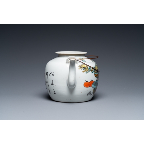 459 - A Chinese qianjiang cai 'antiquities' teapot and cover, signed Dai Yucheng æ´è£æ, dated 1895L.: ... 