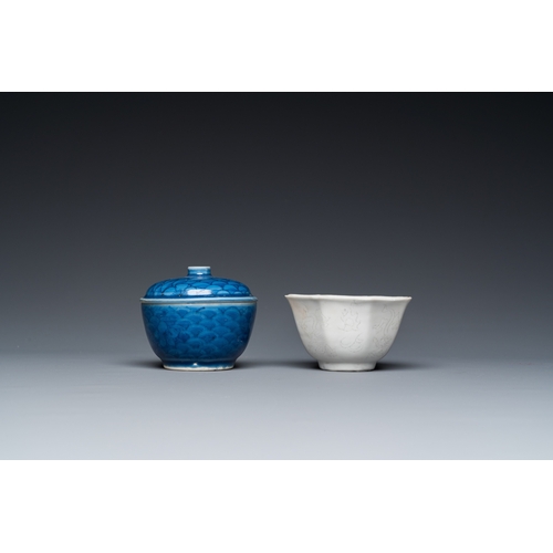 501 - Three Chinese blue and white shipwreck porcelain wares, Transitional period and JiaqingDia.: 16 cm (... 