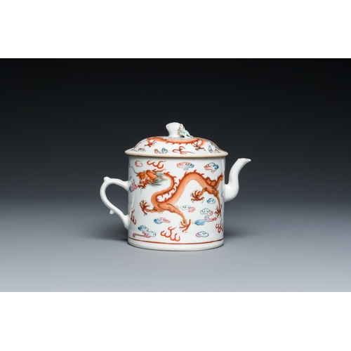 512 - A Chinese famille rose teapot and cover with dragons among clouds, Qingwan æ¸ç© mark, 19th C.L.: 1... 