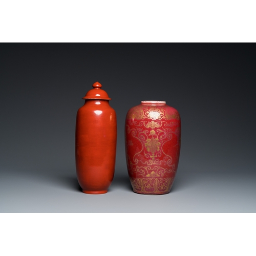 530 - A Chinese coral-red vase with cover and a gilt-decorated sang de boeuf-glazed vase, 19/20th C.H.: 31... 