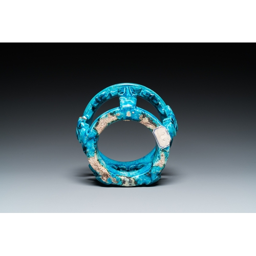 577 - A Chinese monochrome turquoise-glazed reticulated ornament for use in a fish bowl, KangxiDia.: 16,5 ... 