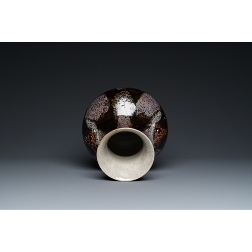 589 - A Chinese brown-flambe-glazed 'hu' vase, Kangxi mark, 19th C.H.: 33 cm