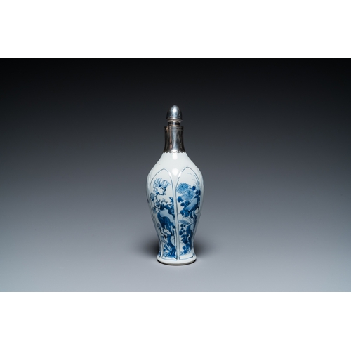 602 - A Chinese blue and white vase with silver mount, KangxiH.: 28,5 cm