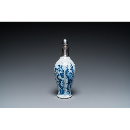 602 - A Chinese blue and white vase with silver mount, KangxiH.: 28,5 cm