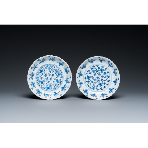 619 - Two Chinese blue and white plates, Kangxi mark and of the periodDia.: 15,5 cm