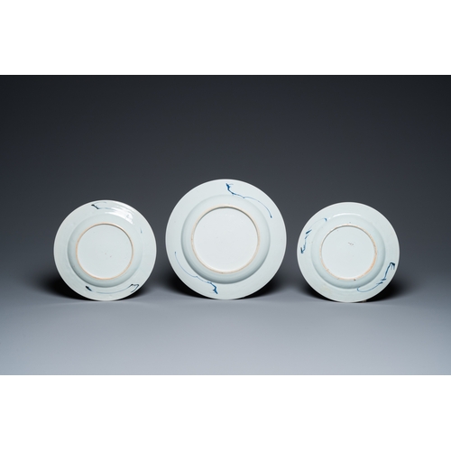 623 - 18 Chinese blue and white dishes and plates, Kangxi/QianlongDia.: 27,5 cm (the largest)... 