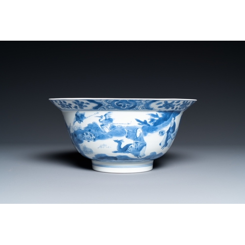 664 - A Chinese blue and white 'klapmuts' bowl, Kangxi mark and of the periodDia.: 20,5 cm - H.: 10 cm
 
 ... 