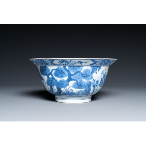 664 - A Chinese blue and white 'klapmuts' bowl, Kangxi mark and of the periodDia.: 20,5 cm - H.: 10 cm
 
 ... 