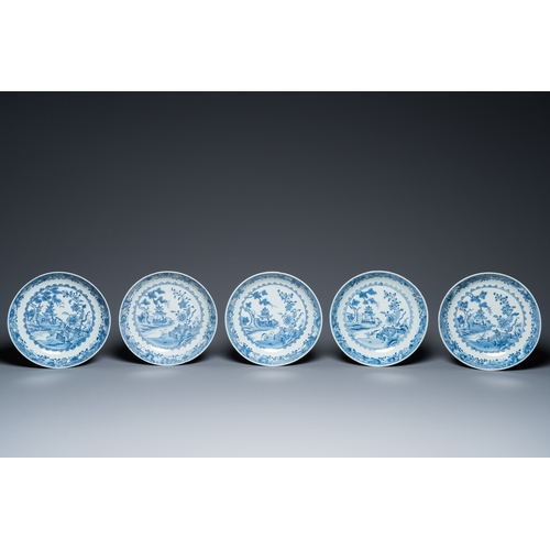 689 - 25 Chinese blue and white plates, QianlongDia.: 23 cm (the largest)