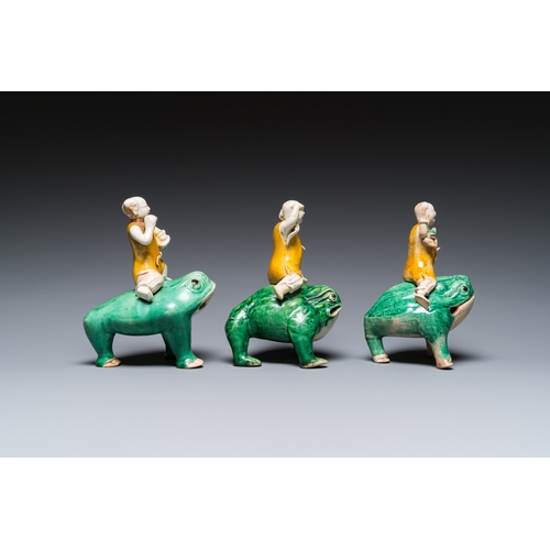 704 - Three Chinese verte biscuit sculptures of Liu Hai on the three-legged toad, KangxiH.: 15 cm
 
 Prove... 