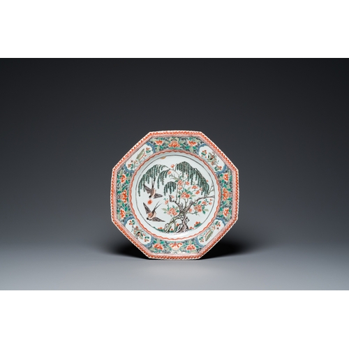 723 - Three large Chinese famille verte octagonal dishes, KangxiL.: 42 cm (the largest)