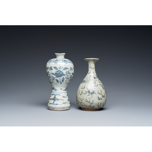 752 - A Chinese blue and white 'meiping' vase and a 'yuhuchunping' vase, Ming or laterH.: 22,5 cm (the tal... 