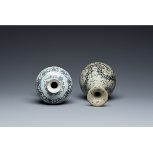 752 - A Chinese blue and white 'meiping' vase and a 'yuhuchunping' vase, Ming or laterH.: 22,5 cm (the tal... 