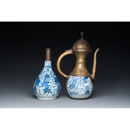 754 - Two Chinese blue and white vases with bronze mounts for the Islamic market, WanliH.: 37,5 cm (the ta... 