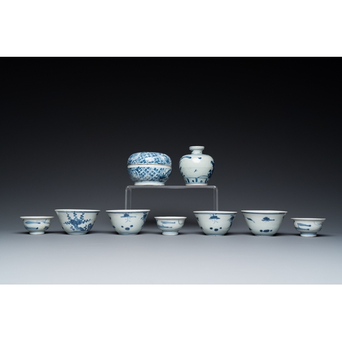 755 - Nine Chinese blue and white shipwreck porcelain wares, Wanli and laterDia.: 10 cm - H.: 7,5 cm (the ... 