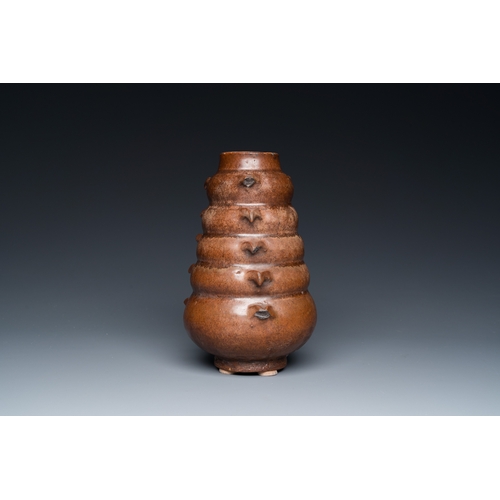 773 - A Chinese monochrome brown-glazed vase, SongH.: 22,5 cm
 Provenance:- A Belgian private collection.-... 