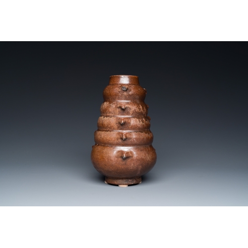 773 - A Chinese monochrome brown-glazed vase, SongH.: 22,5 cm
 Provenance:- A Belgian private collection.-... 