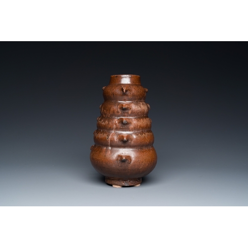 773 - A Chinese monochrome brown-glazed vase, SongH.: 22,5 cm
 Provenance:- A Belgian private collection.-... 