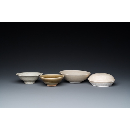 776 - Three Chinese celadon- and qingbai-glazed bowls and a cream-glazed box and cover, Song and laterDia.... 