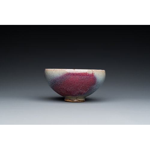 787 - A Chinese junyao purple-splashed bowl, Ming or laterDia.: 12 cm - H.: 6,5 cm