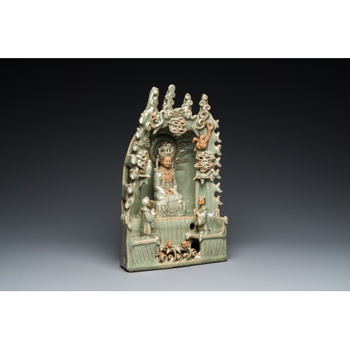 790 - A Chinese Longquan celadon shrine of Guanyin, probably MingH.: 37,5 cm - L.: 23 cm
 Ref:- Christie's... 